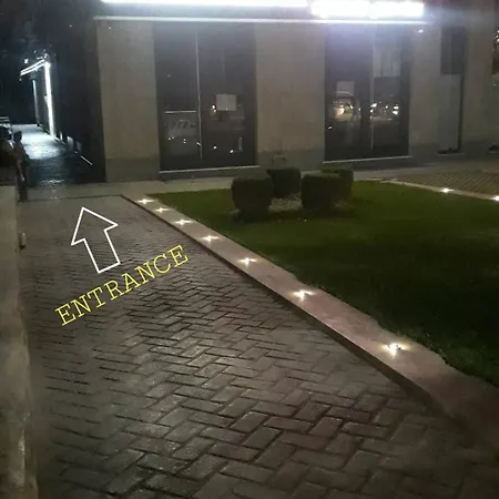In Guest - Double In Front Of Bus Stop Guest house *